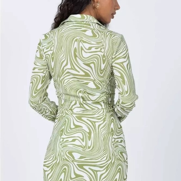 Princess Polly Retro Green White Boho Print Front Tie Long Sleeve Mini Dress - Picture 3 of 8